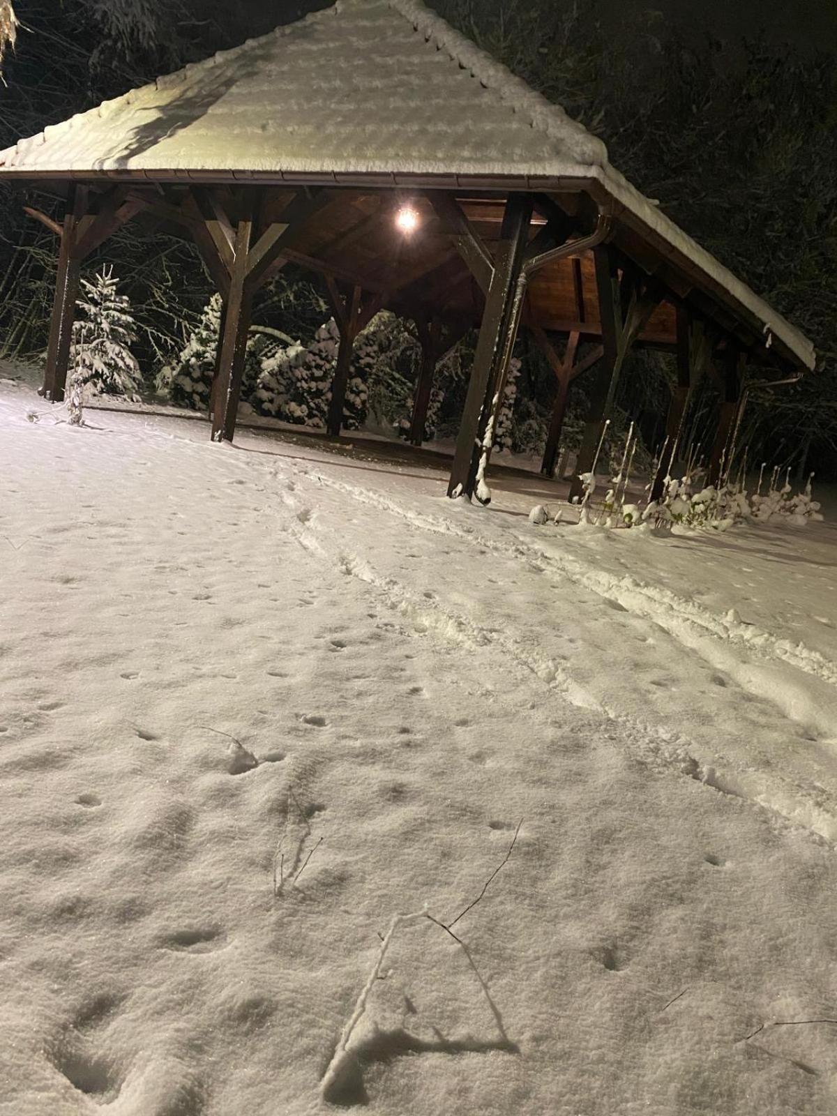 Hotel Restauracja Cztery Pory Roku Orneta Bagian luar foto